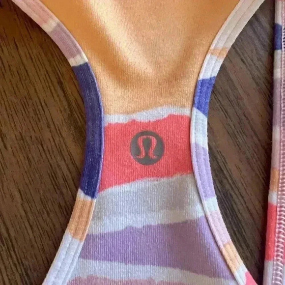 Lululemon Cool It Racerback Tank-Size 4 - Picture 3 of 3